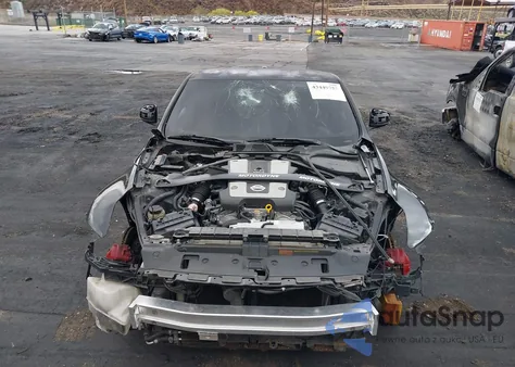 2010 Nissan 370Z Touring z USA, uszkodzony, nr VIN JN1AZ4EH8AM505622